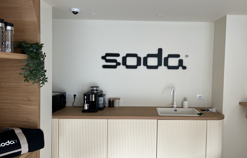 lettrage-relief-salle-de-sport-premium Lettrage intérieur haut de gamme