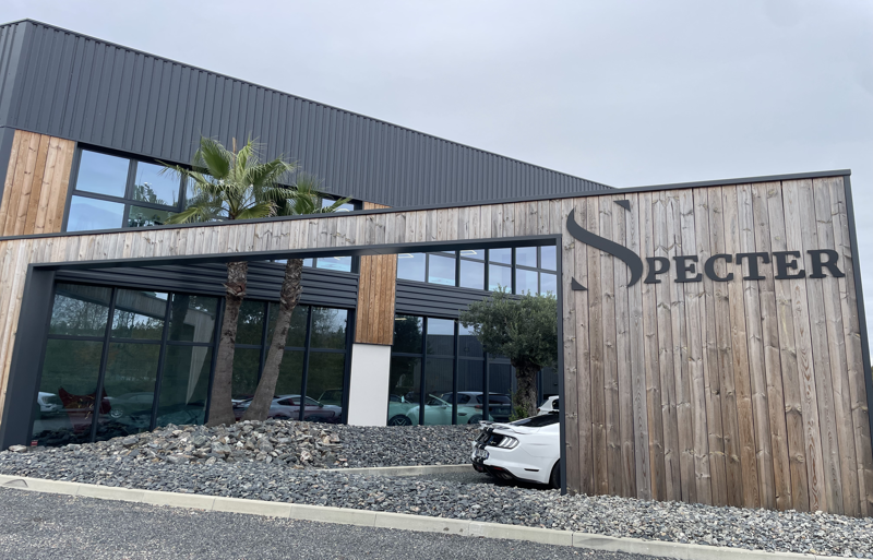 Enseigne en dibond découpé sur bois